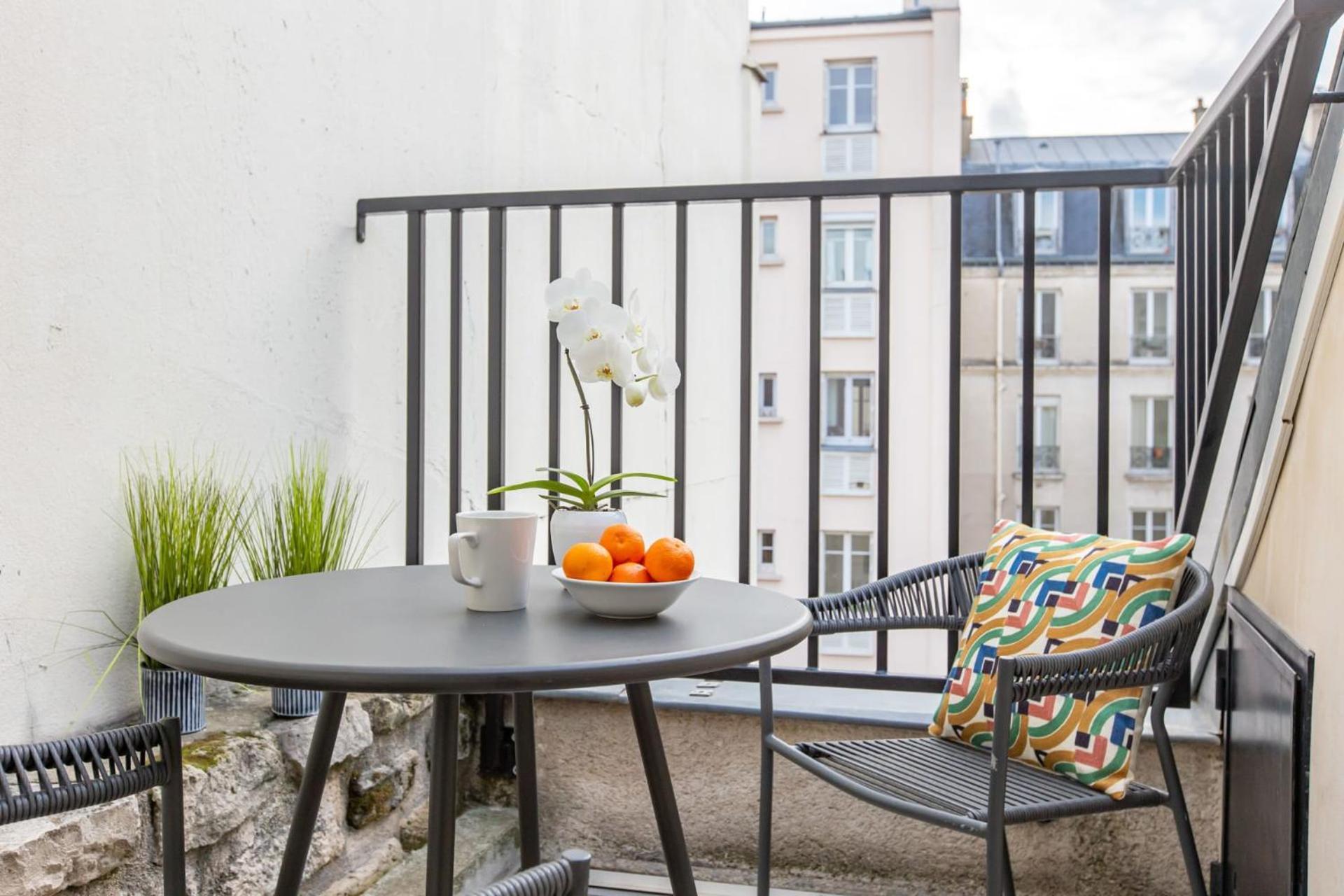 Small Studio Balcony,1742944967:JPEG